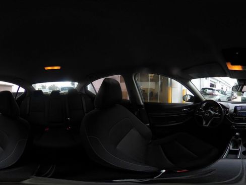 Used 2025 Nissan Altima 2.5 SV image 42