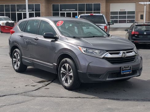 Used 2019 Honda CR-V LX image 7