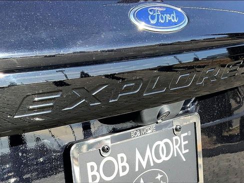 Used 2020 Ford Explorer ST w/ Premium Technology Package image 24