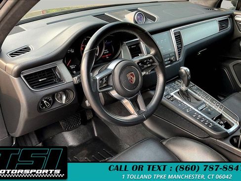 Used 2017 Porsche Macan Turbo AWD/4WD image 14