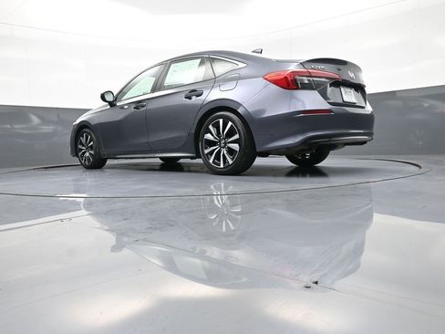 Used 2023 Honda Civic EX image 32