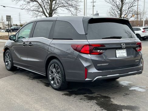 New 2026 Honda Odyssey Touring image 46