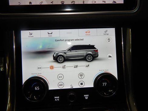 Used 2018 Land Rover Range Rover Sport SE image 28