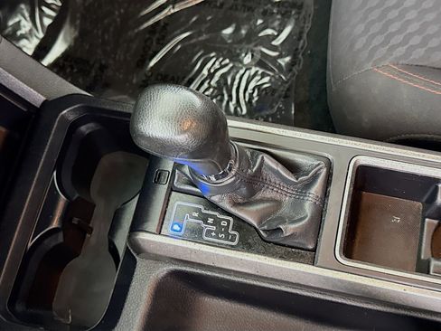 Used 2020 Toyota Tacoma SR5 RWD image 20