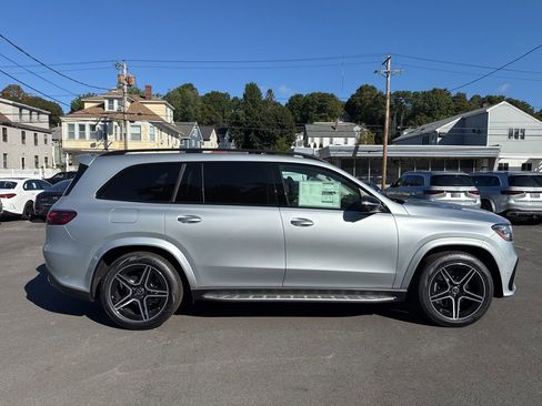 New 2026 Mercedes-Benz GLS 450 4MATIC image 8