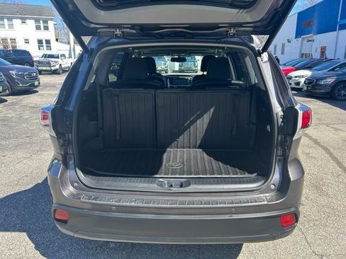 Used 2015 Toyota RAV4 XLE AWD/4WD image 10