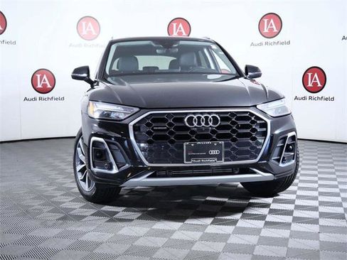 Certified 2023 Audi Q5 2.0T Premium Plus w/ Premium Plus Package image 3