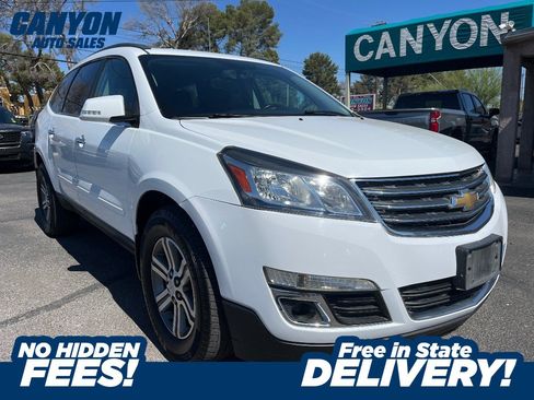 Used 2016 Chevrolet Traverse LT FWD image 1