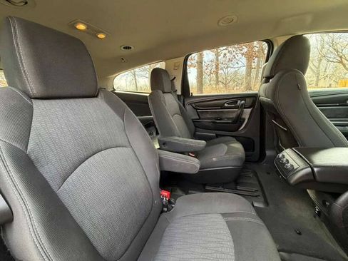 Used 2015 Chevrolet Traverse LT w/ Style and Technology Package AWD/4WD image 9