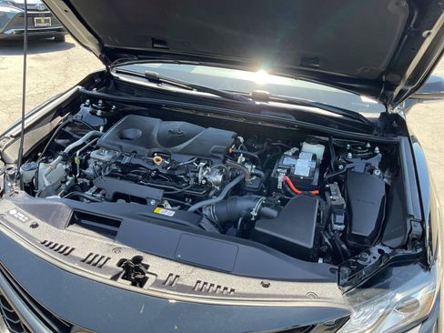 Used 2022 Toyota Camry XSE FWD image 23