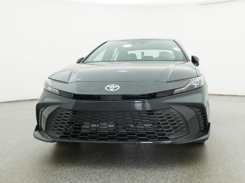 New 2026 Toyota Camry SE image 18