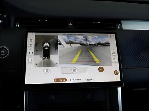 New 2025 Land Rover Discovery Sport Dynamic SE image 26