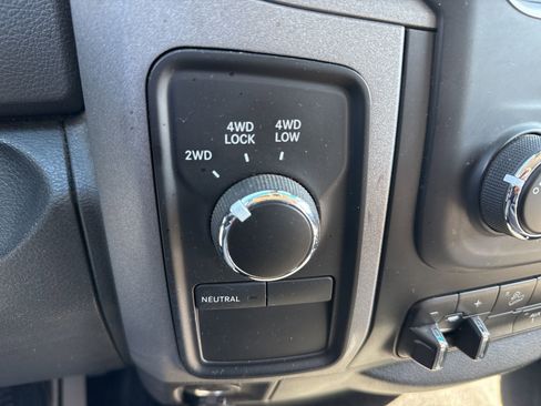 Used 2017 RAM 2500 Tradesman w/ Chrome Appearance Group image 20