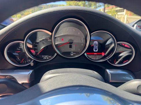 Used 2012 Porsche 911 Carrera S image 13