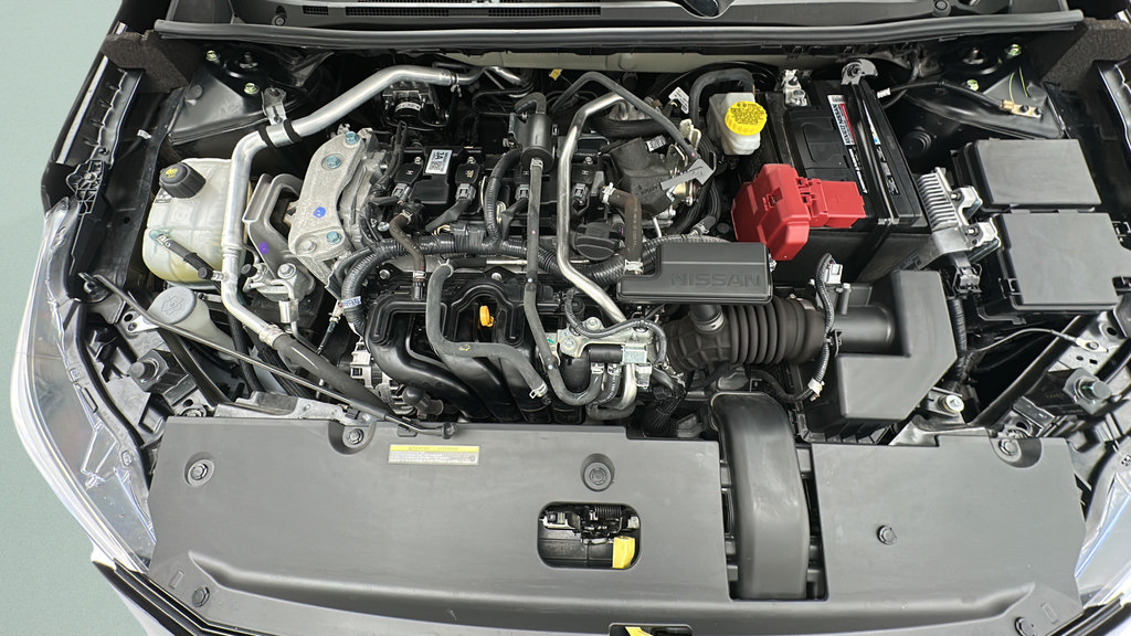 Used 2025 Nissan Sentra SR w/ Midnight Edition FWD image 19
