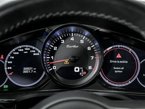 Used 2019 Porsche Cayenne Turbo image 28