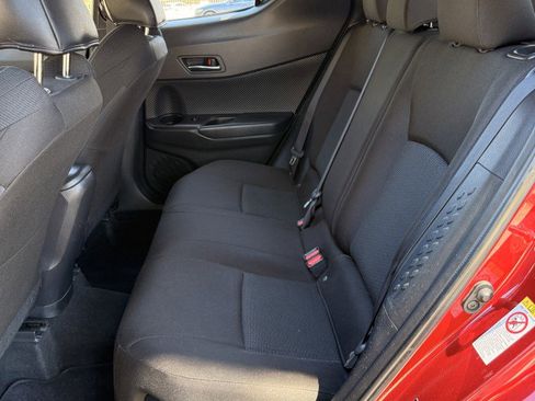 Used 2019 Toyota C-HR LE FWD image 35