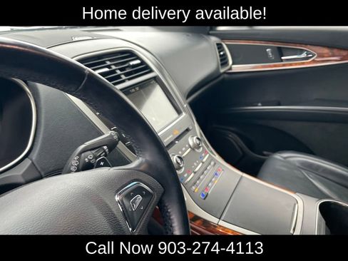 Used 2018 Lincoln MKX Reserve w/ Lincoln MKX Climate Package image 37