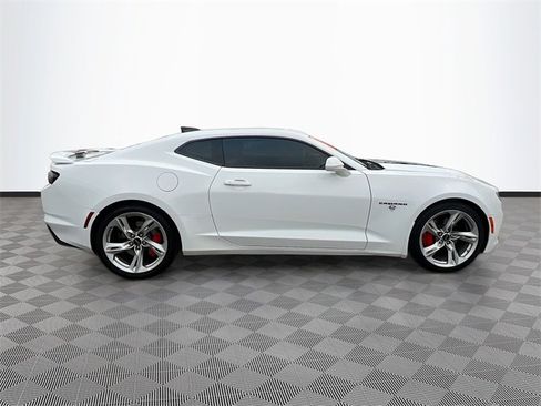 Used 2022 Chevrolet Camaro SS image 8