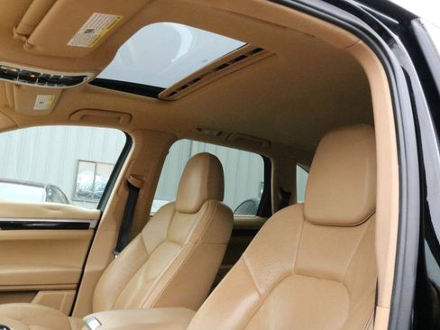 Used 2012 Porsche Cayenne image 14