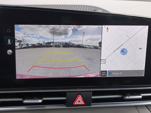 Certified 2025 Hyundai Elantra SEL FWD image 16