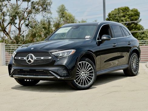 New 2026 Mercedes-Benz GLC 43 AMG 4MATIC image 2