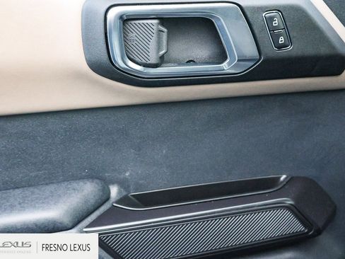 Used 2024 Ford Bronco Wildtrak image 24