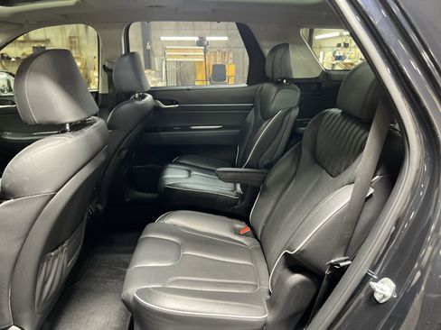 Used 2023 Hyundai Palisade Limited image 25