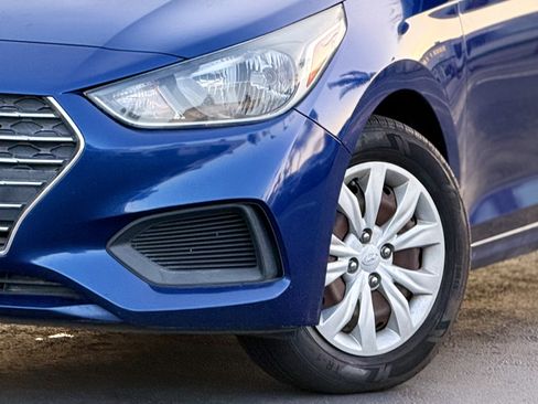 Used 2019 Hyundai Accent SE FWD image 6