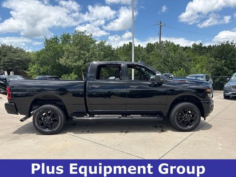 Used 2025 RAM 2500 Big Horn AWD/4WD image 4