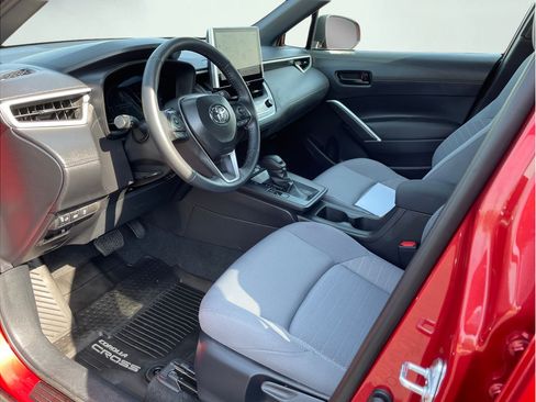Certified 2026 Toyota Corolla Cross AWD Hybrid w/ Moonroof Package image 5