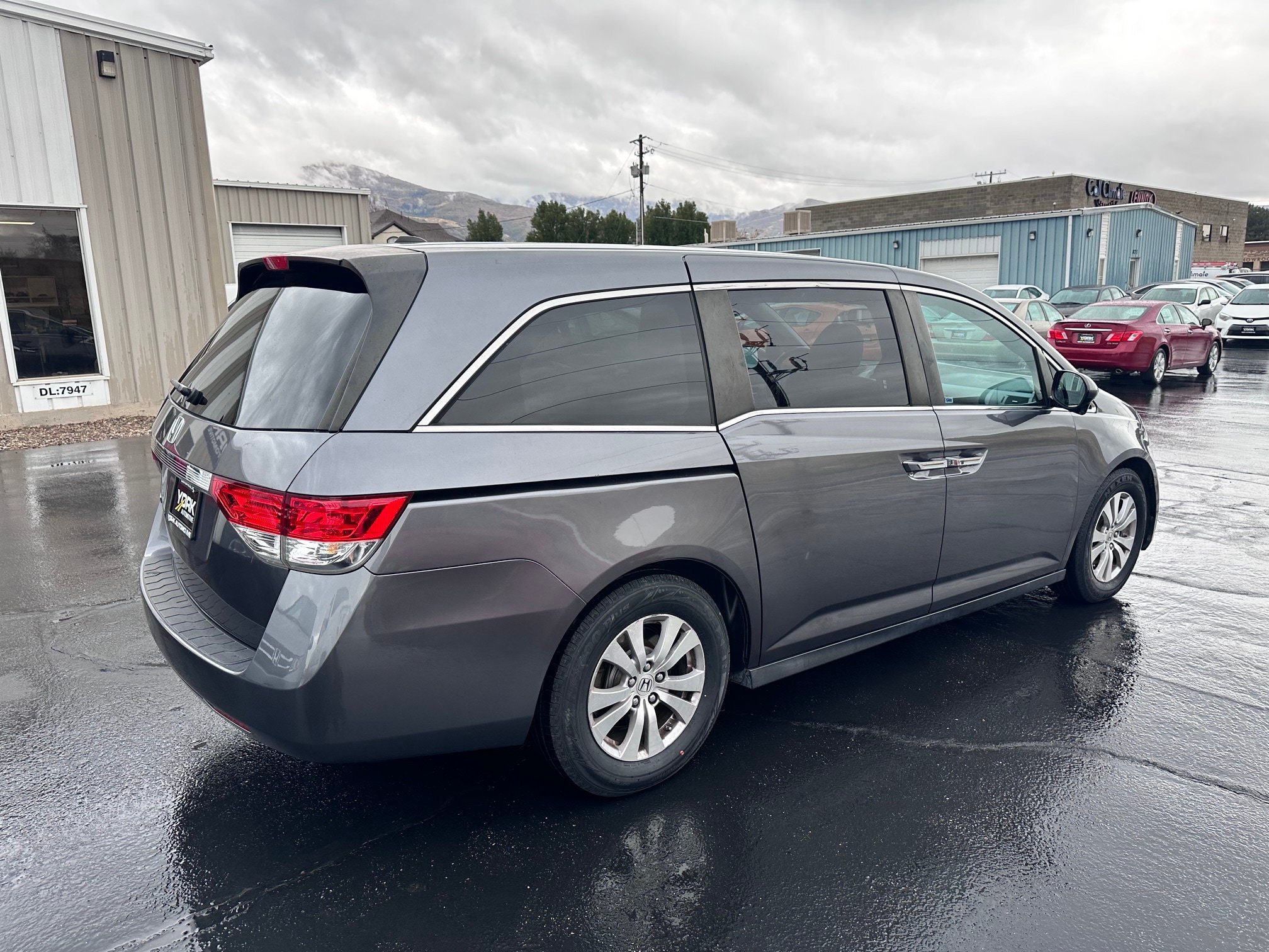 Used 2016 Honda Odyssey EX-L image 3