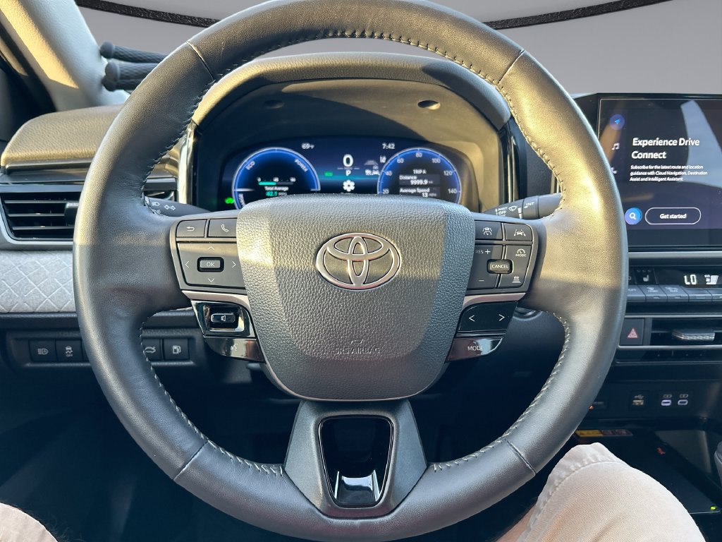 Certified 2025 Toyota Camry XLE FWD image 15