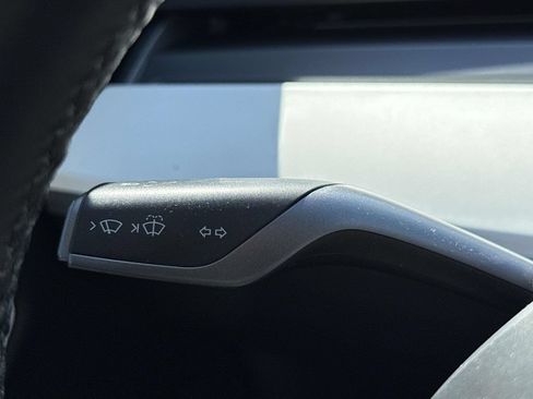 Used 2018 Tesla Model 3 Mid Range RWD image 39