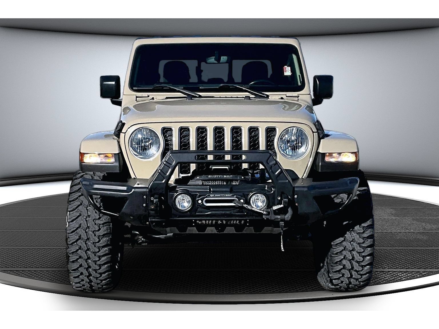 Used 2022 Jeep Gladiator Overland w/ Trailer Tow Package AWD/4WD image 4