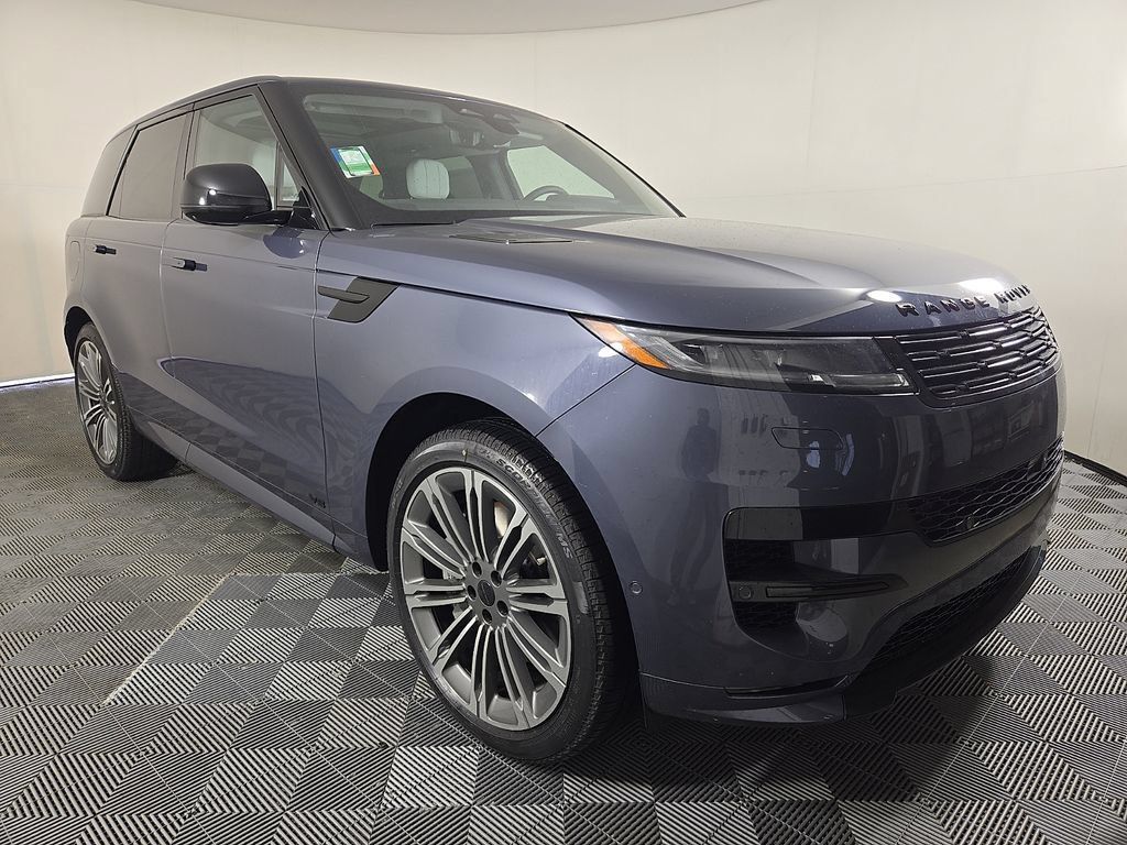 New 2026 Land Rover Range Rover Sport Dynamic SE AWD/4WD image 4