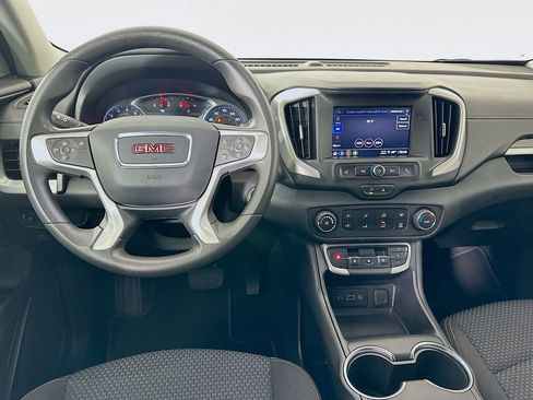 Used 2024 GMC Terrain SLE image 21