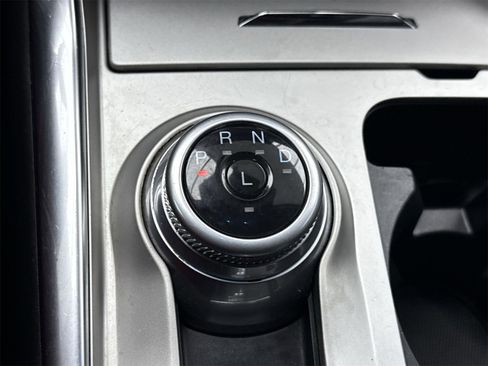 Used 2022 Ford Explorer XLT w/ Equipment Group 202A image 26