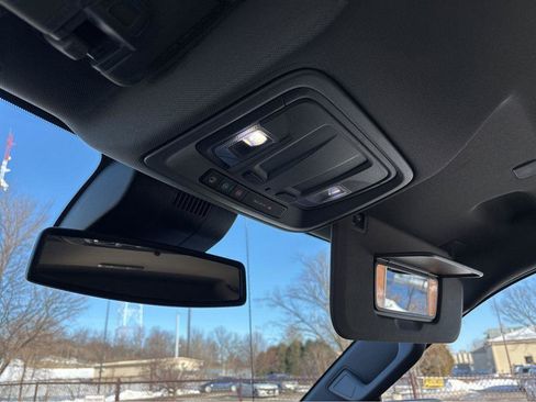 Used 2023 GMC Sierra 1500 SLT w/ SLT Premium Package image 38