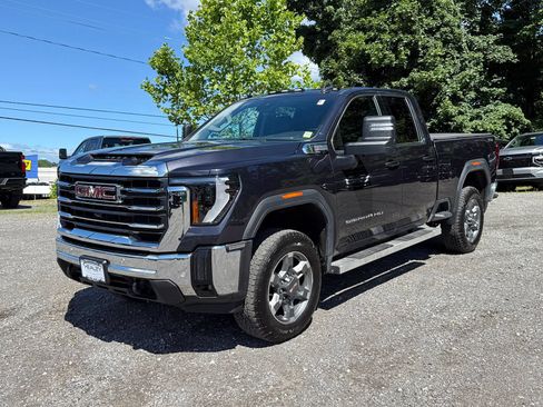 Certified 2025 GMC Sierra 2500 SLE w/ SLE Value Package; AWD/4WD image 3