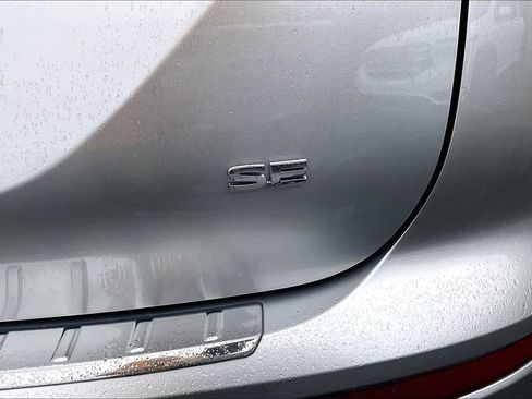 Used 2022 Mitsubishi Outlander SE AWD/4WD image 8