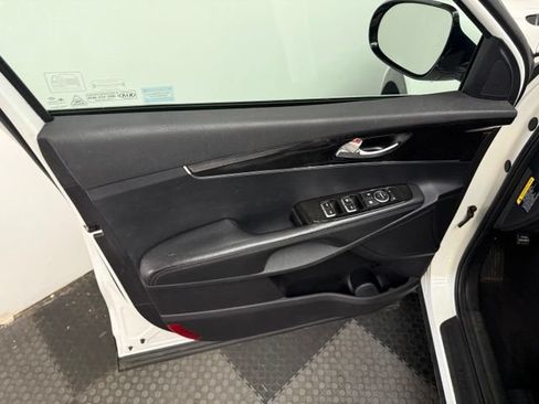 Used 2016 Kia Sorento FWD w/ LX Convenience Package image 17