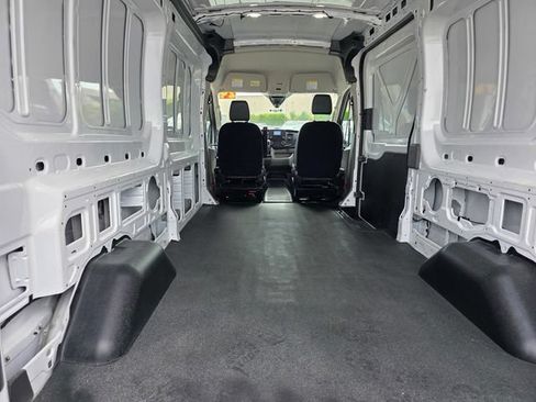 Used 2024 Ford Transit 250 148 Medium Roof Extended AWD image 8