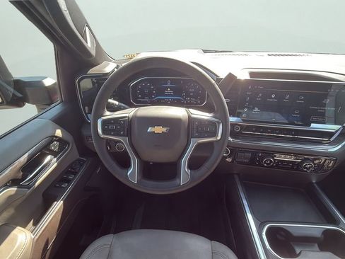 Used 2024 Chevrolet Silverado 2500 LTZ w/ LTZ Premium Package AWD/4WD image 18