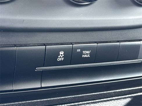 Used 2024 RAM 1500 Classic SLT image 34