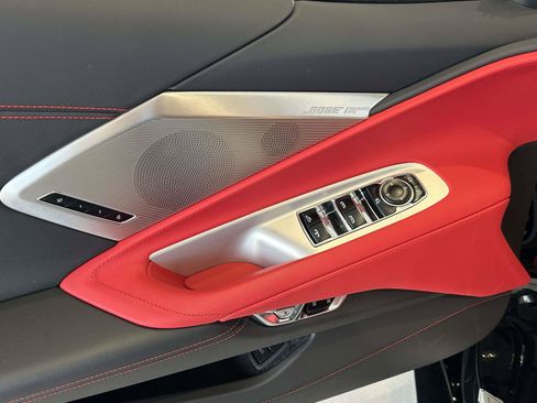Used 2023 Chevrolet Corvette Stingray Preferred Conv w/ Z51 Performance Package RWD image 19