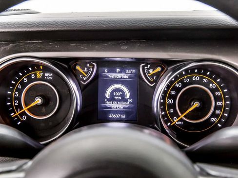 Used 2022 Jeep Gladiator Sport AWD/4WD image 16