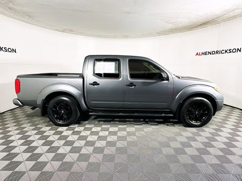 Used 2020 Nissan Frontier SV w/ Midnight Edition Floor Mats image 2