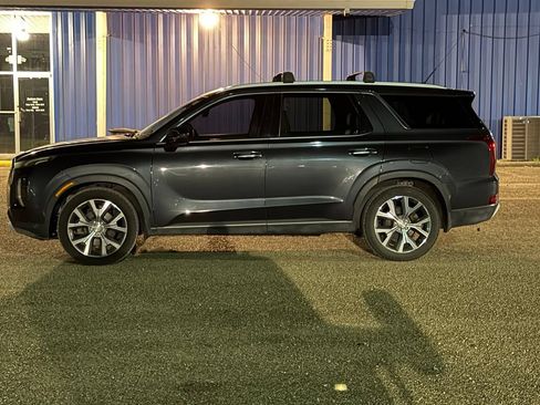 Used 2020 Hyundai Palisade SEL w/ Premium Package FWD image 6
