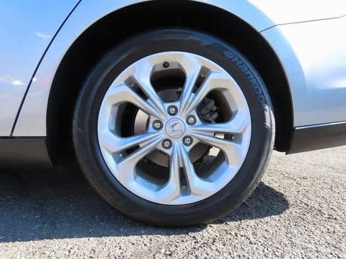 Certified 2023 Honda Accord LX image 8